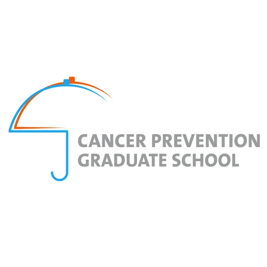 Logo mit stilisiertem Regenschirm und Text „Cancer Prevention Graduate School"
